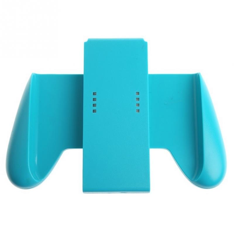 Game controller horn controller bracket